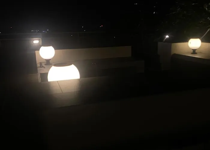 Elegant Golden Loft With Mood Lighting Location And Skyline Views * Manila