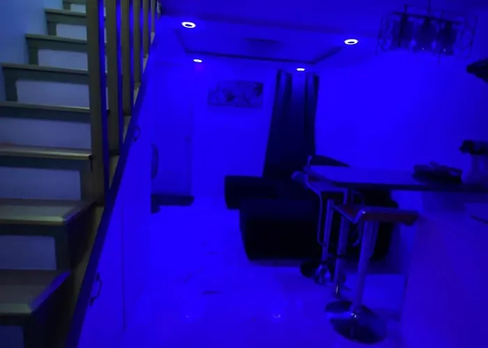 Elegant Golden Loft With Mood Lighting Location And Skyline Views *