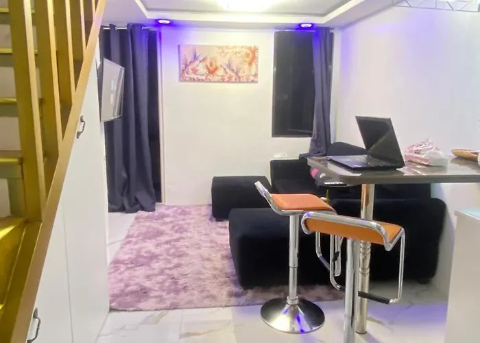 Apartamento Elegant Golden Loft With Mood Lighting Location And Skyline Views